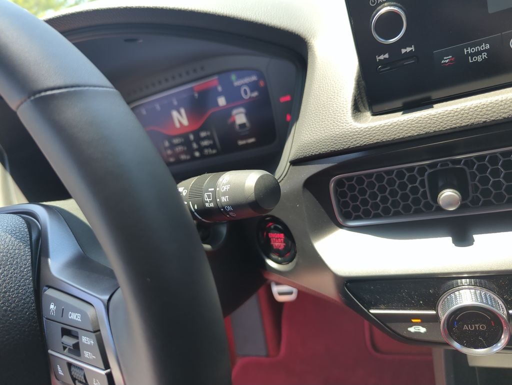 Used 2025  Honda  image 23