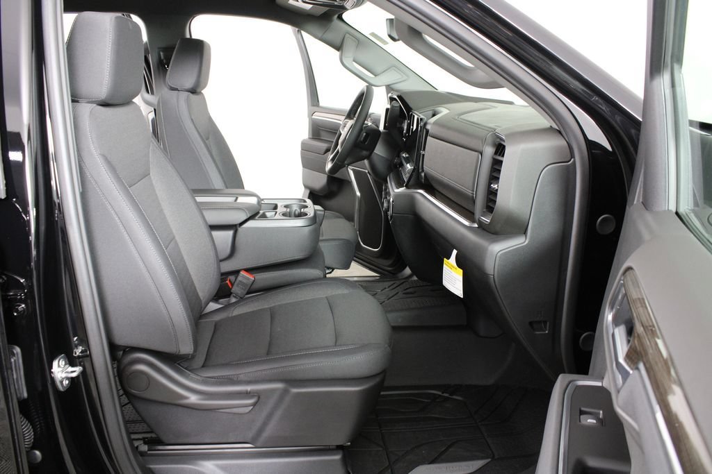 2026 Chevrolet Silverado 1500 LT - Photo 15