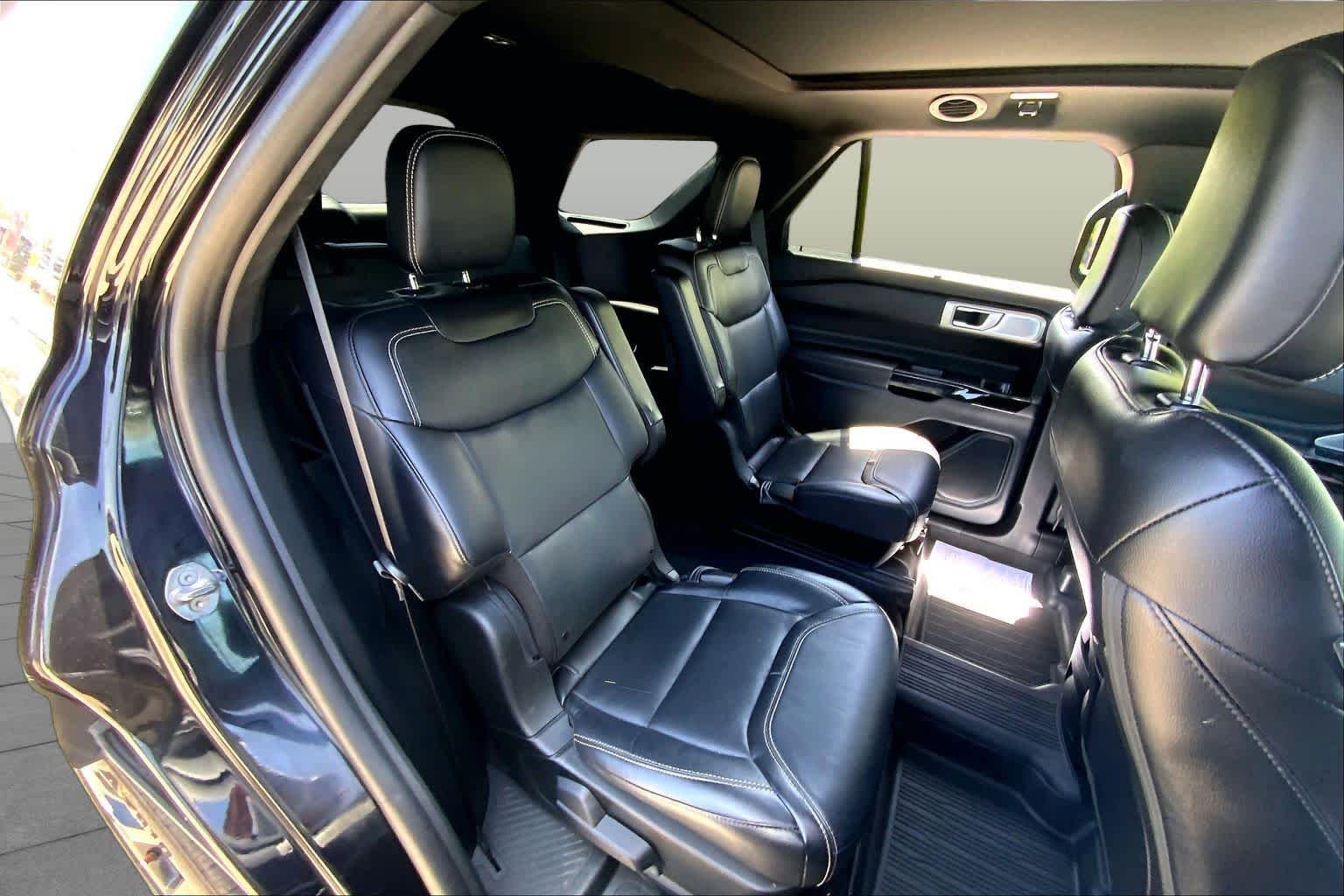 Used 2023 Agate Black Metallic Ford ST image 18
