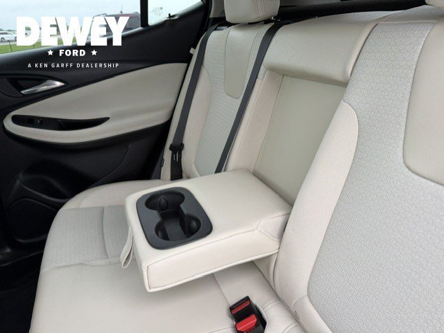 Used 2022 Summit White Buick Select image 23