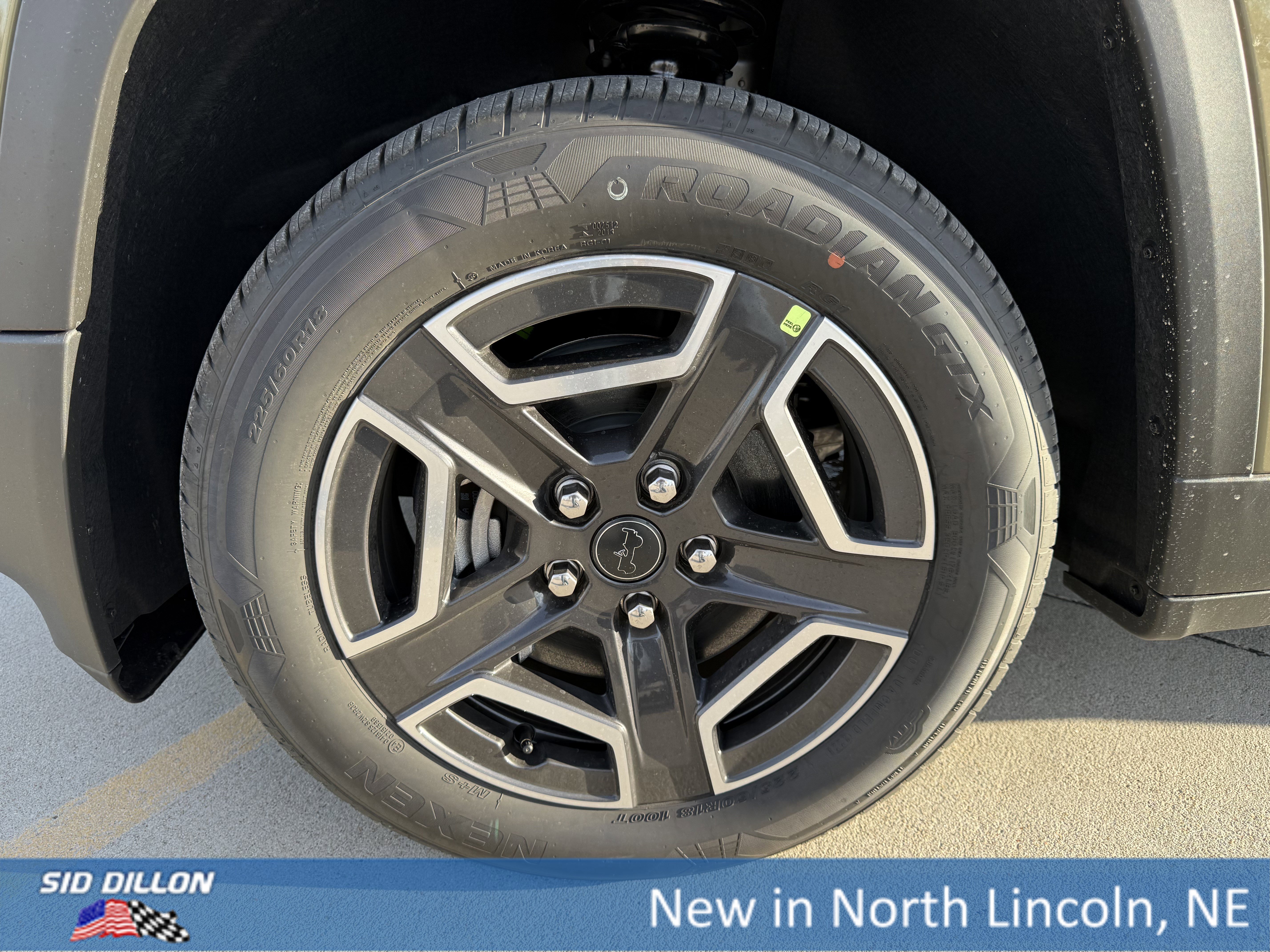 New 2026 41 Exterior Paint Jeep Laredo image 5