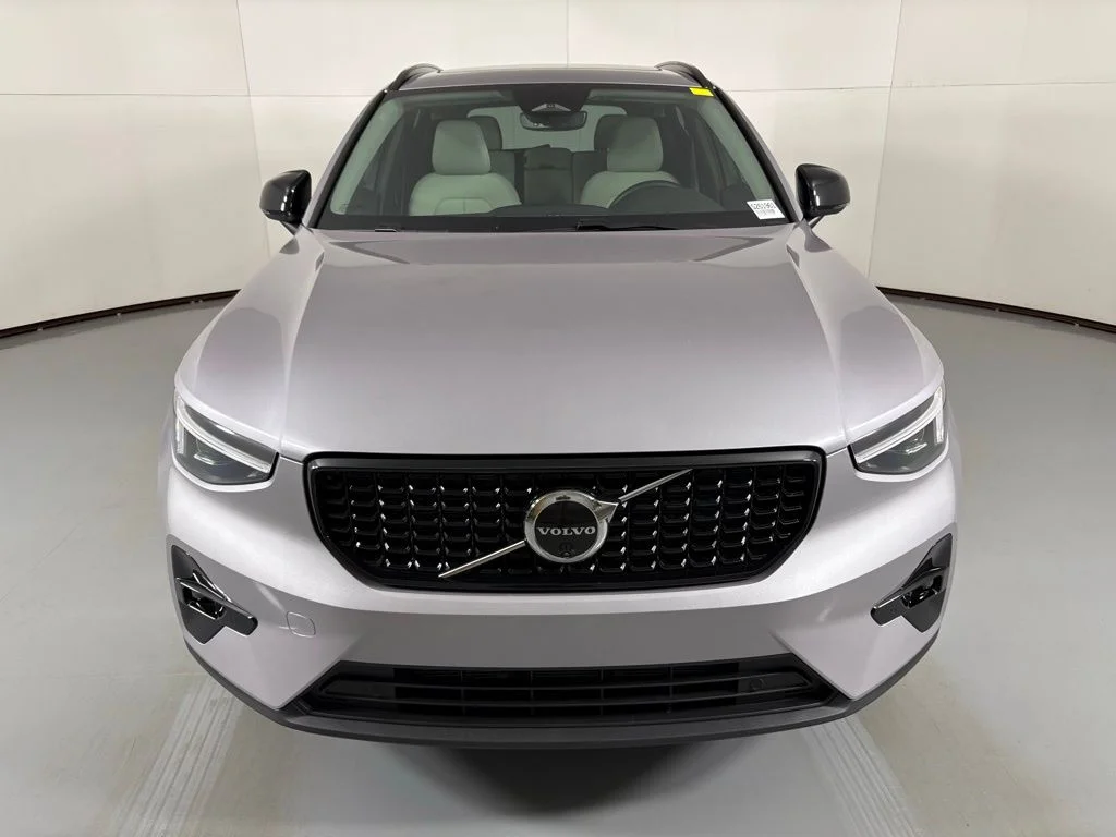 New 2026 Aurora Blue Volvo Ultra image 3