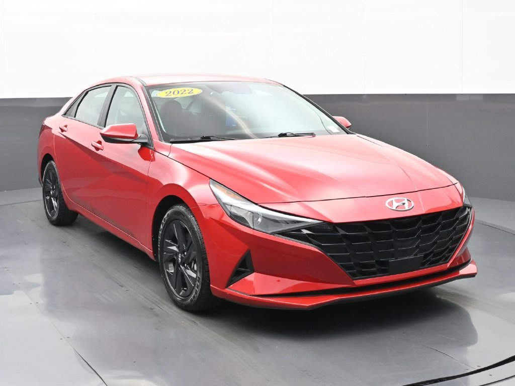 Certified Used 2022 Red Hyundai SEL image 1