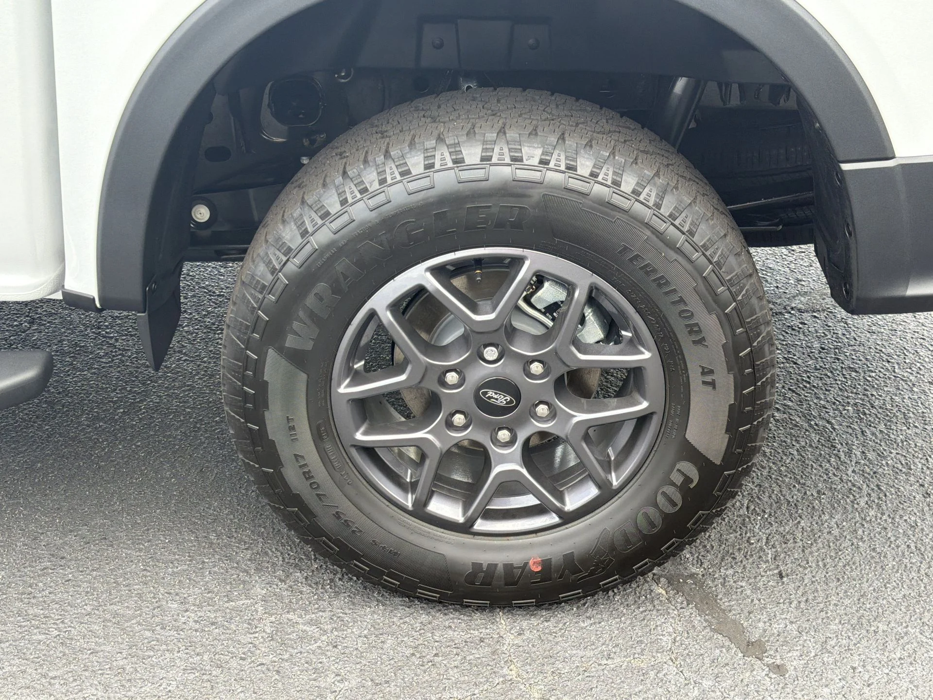 New 2026 Oxford White Ford XLT image 29