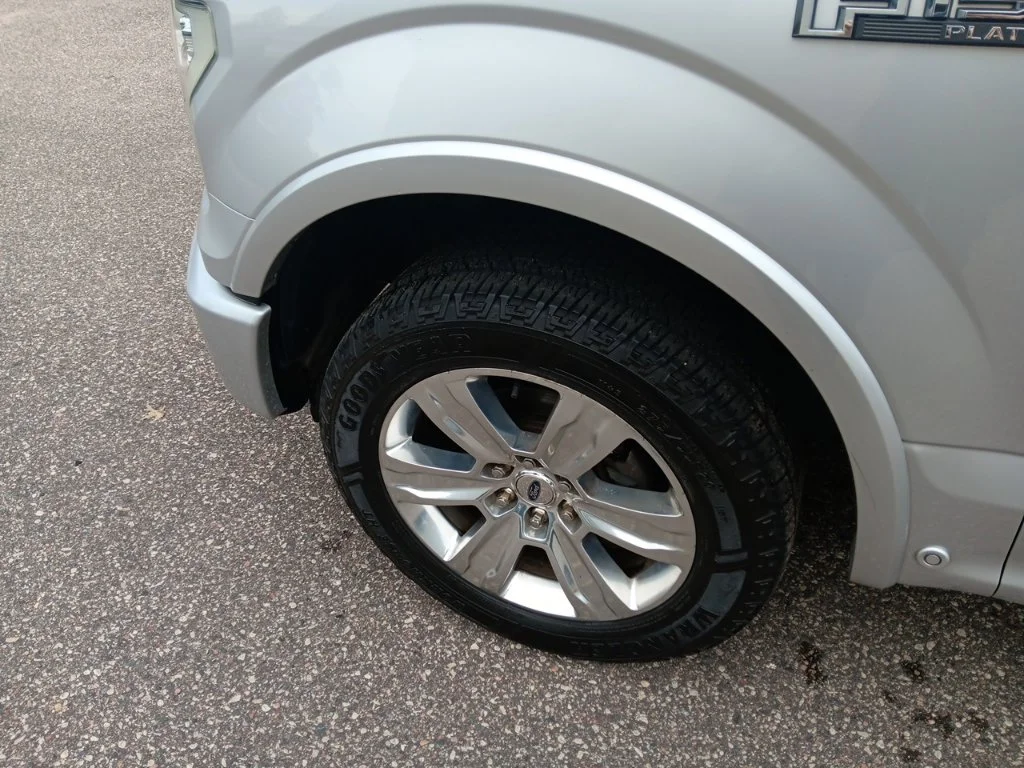 Used 2015 Ingot Silver Ford Platinum image 12