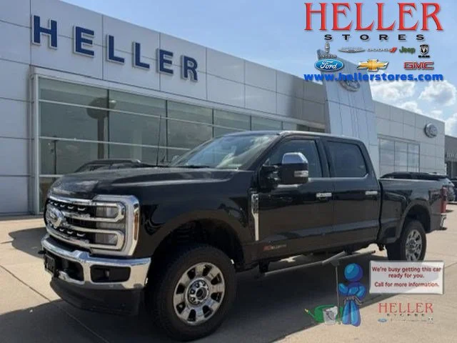 Used 2025 Agate Black Metallic Ford LARIAT image 1