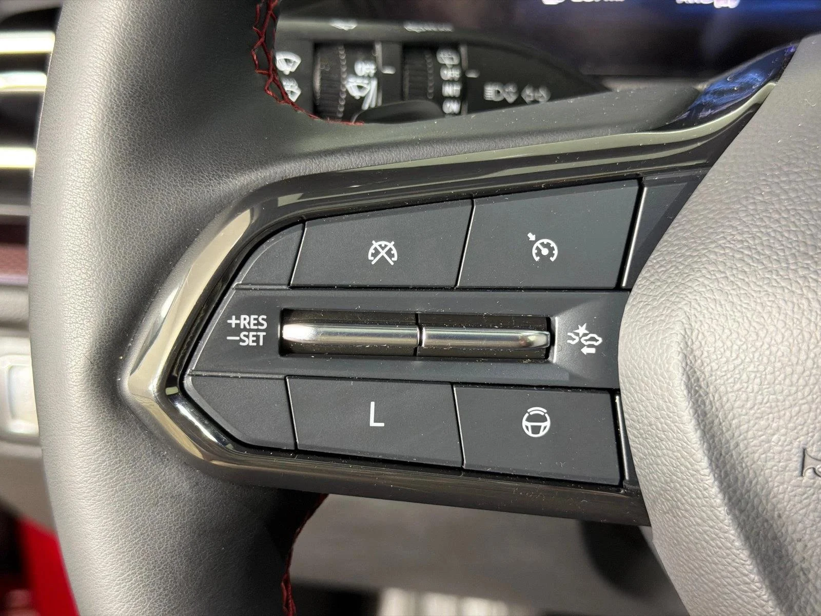 Used 2024 Gray Chevrolet AWD RS image 27