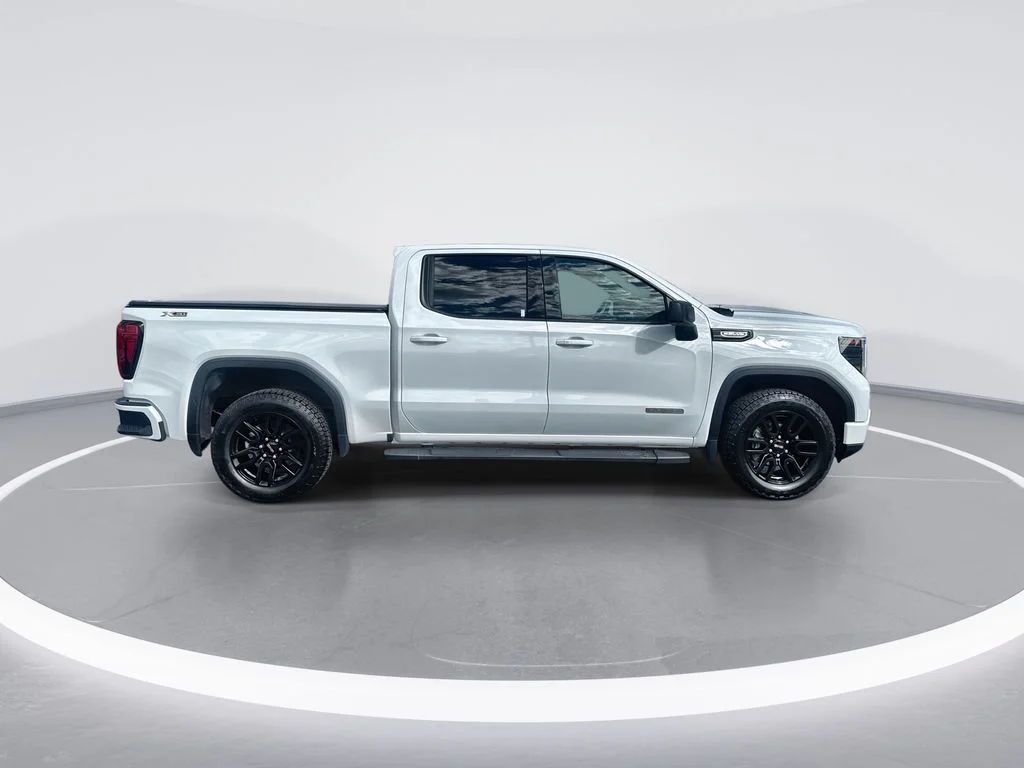Certified Used 2024 White GMC Elevation image 9