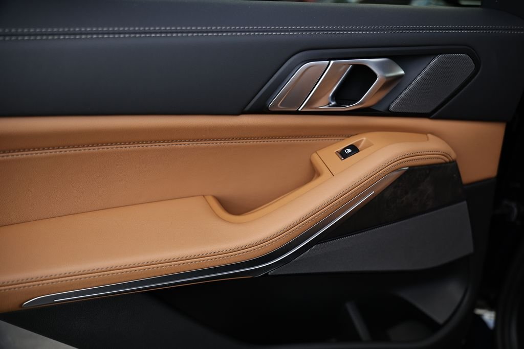 New 2026 Carbon Black BMW xDrive40i image 24