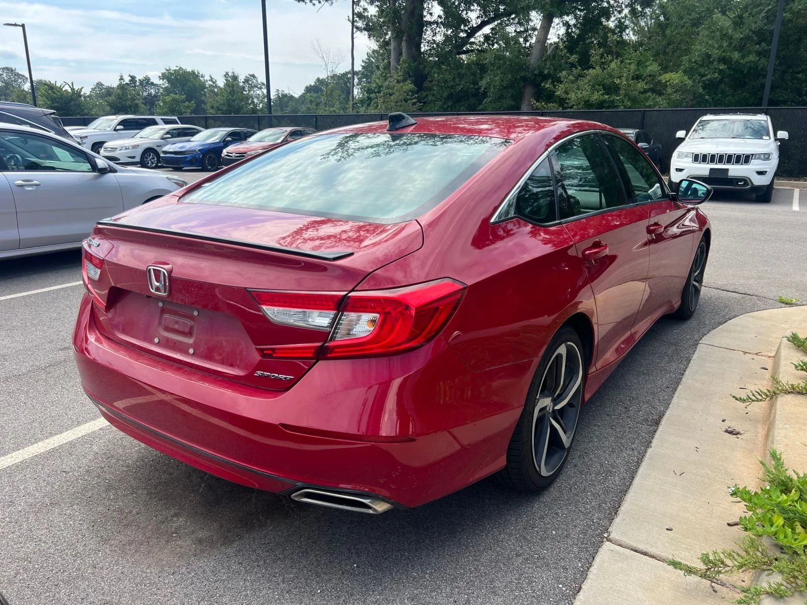 Used 2022  Honda Sport image 8