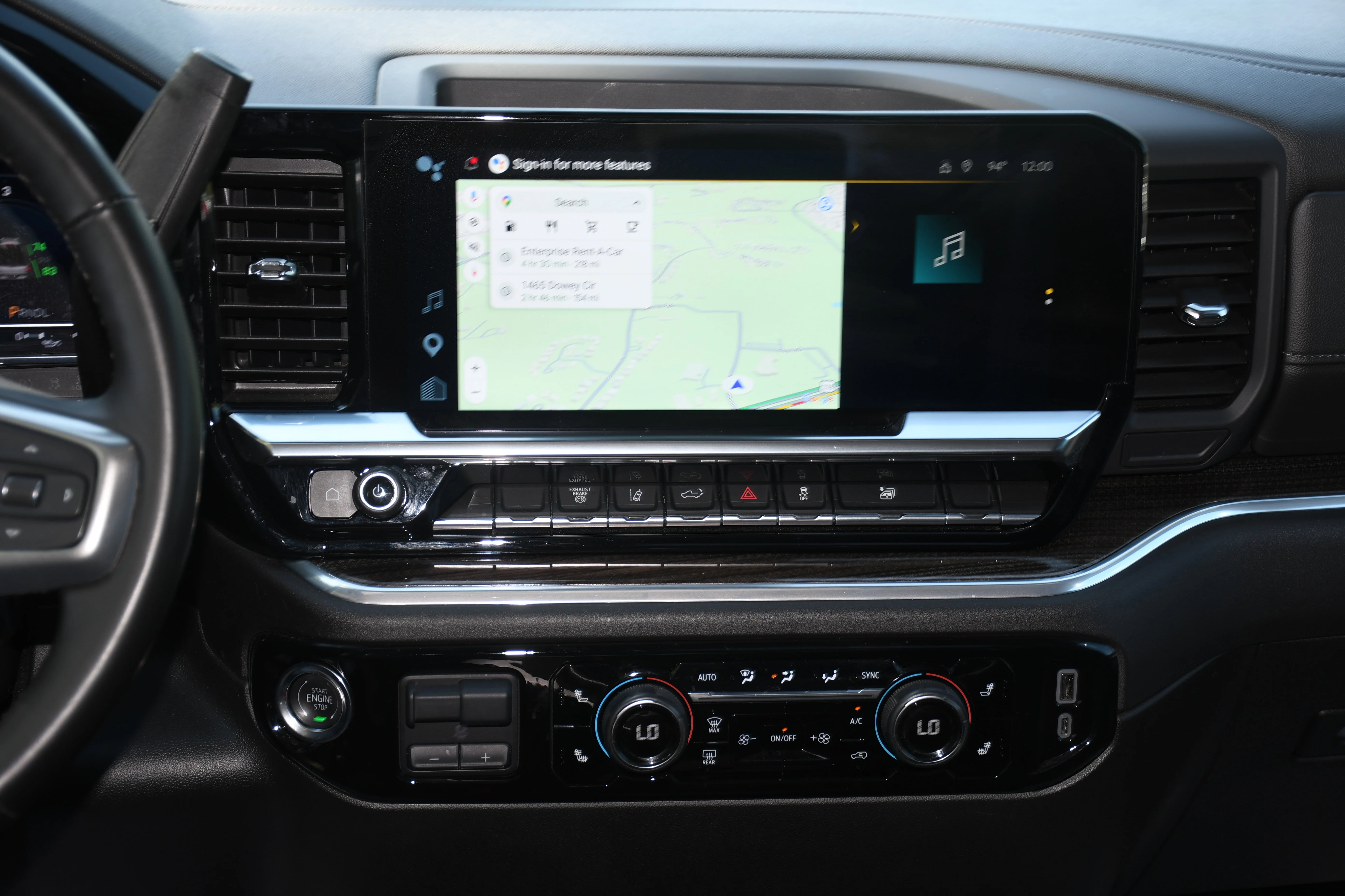 Used 2025 White Chevrolet LT image 16