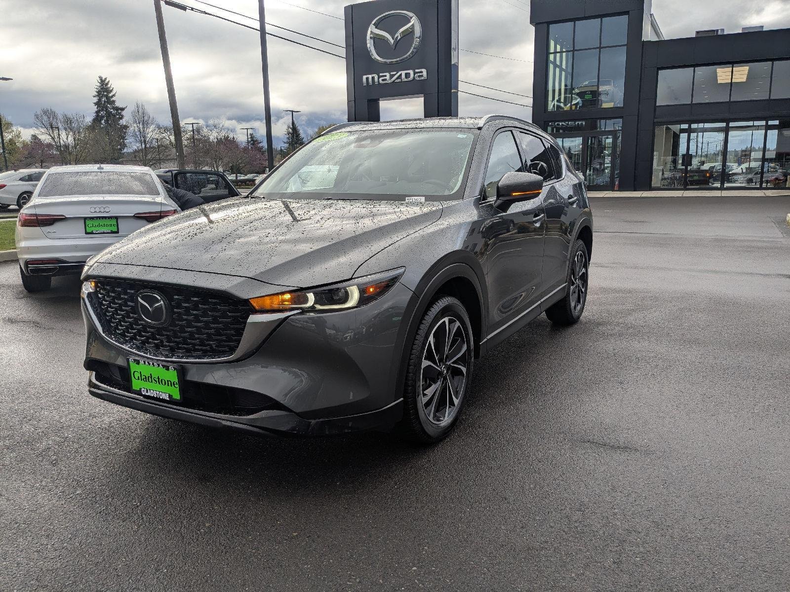 2023 Mazda CX-5 S Premium package