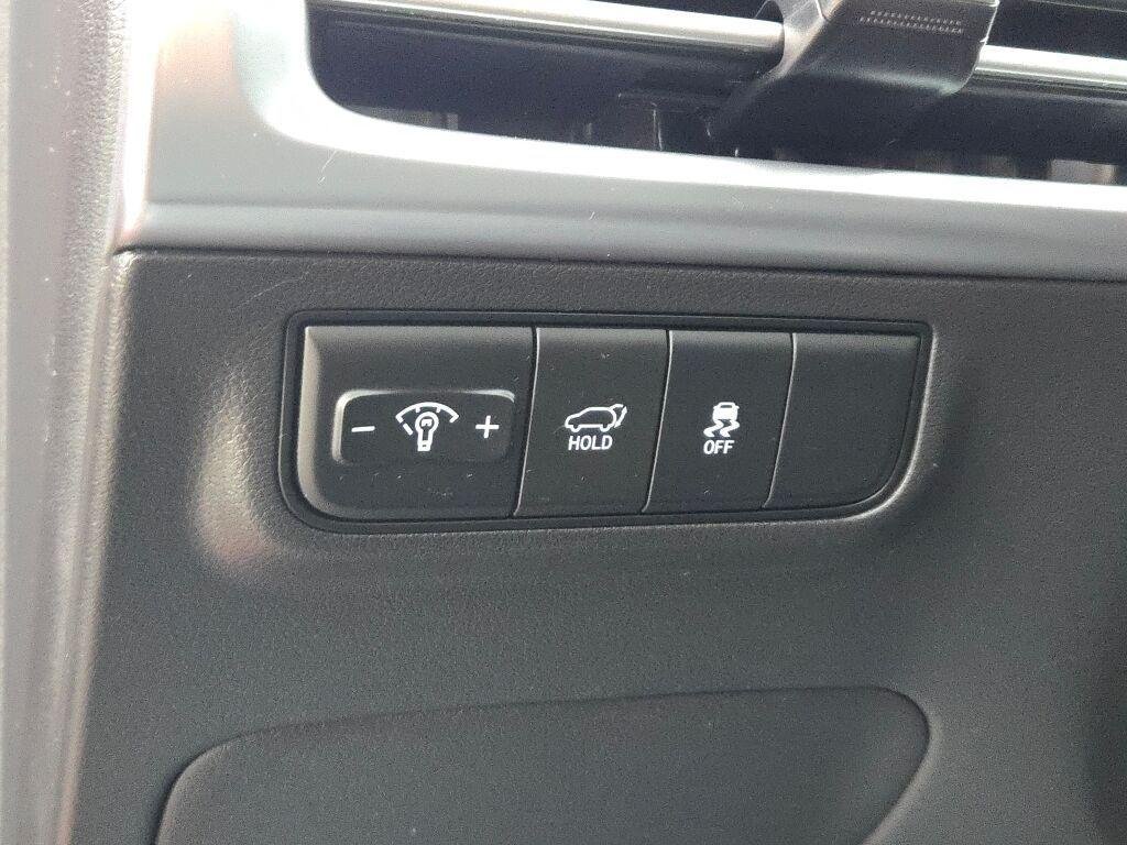 New 2025 Red Hyundai SEL Convenience FWD image 27