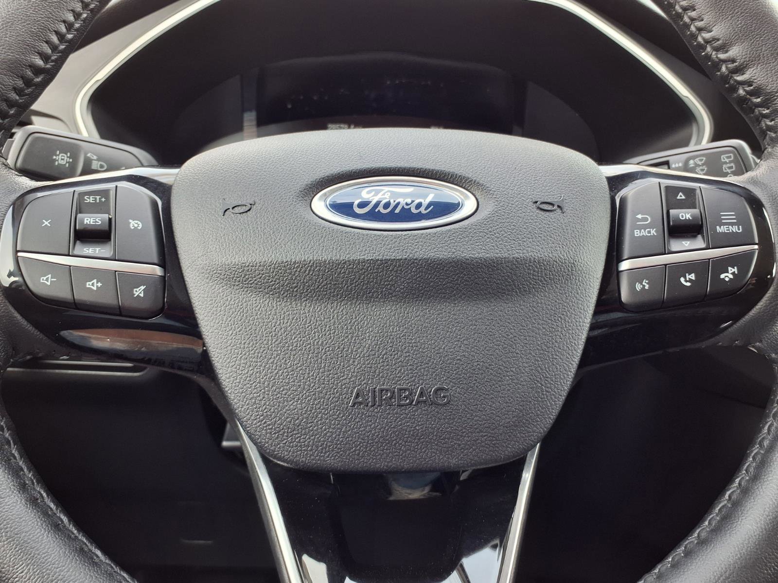 Certified Used 2021 Agate Black Metallic Ford SE image 15