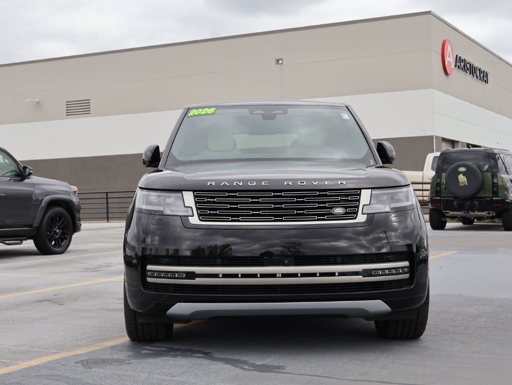 Used 2026 Santorini Black Metallic Land Rover SE image 2