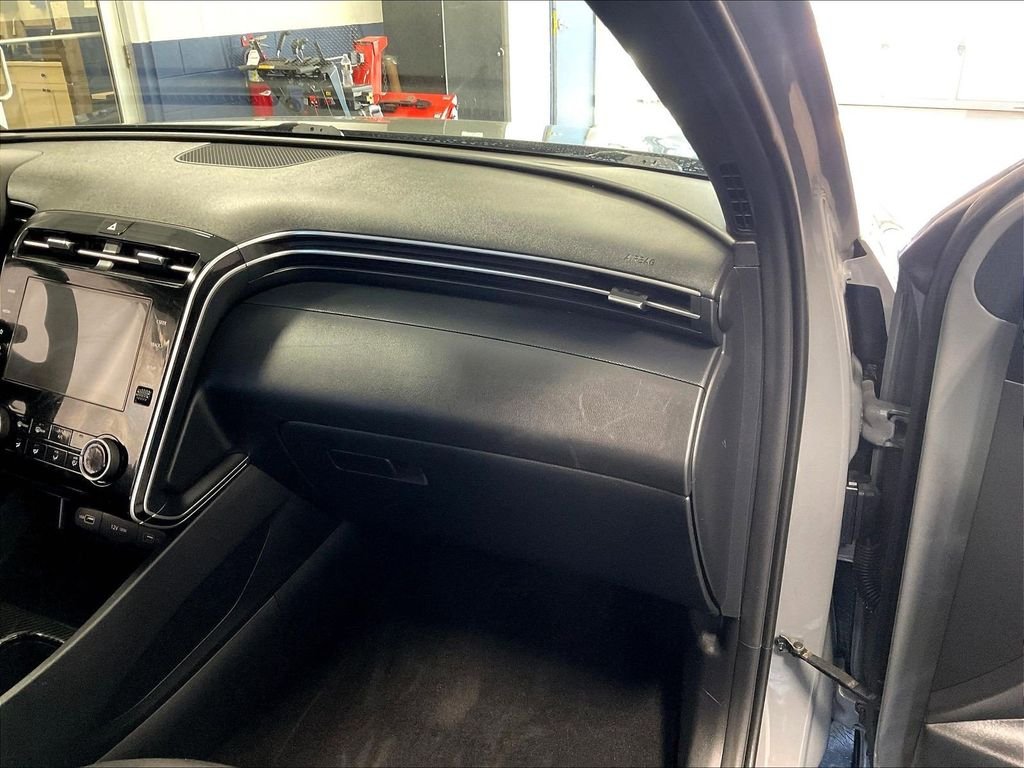Used 2022 Gray Hyundai SEL image 13