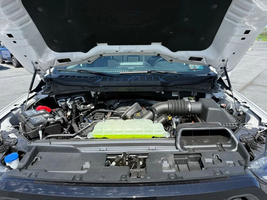 New 2026 Oxford White Ford Lariat image 20
