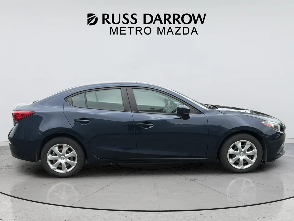 Used 2015 Blue Mazda i Sport image 6