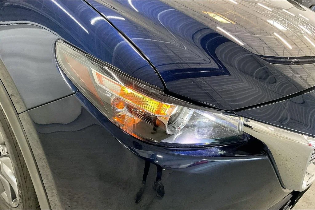 Used 2023 Blue Mazda Touring image 30