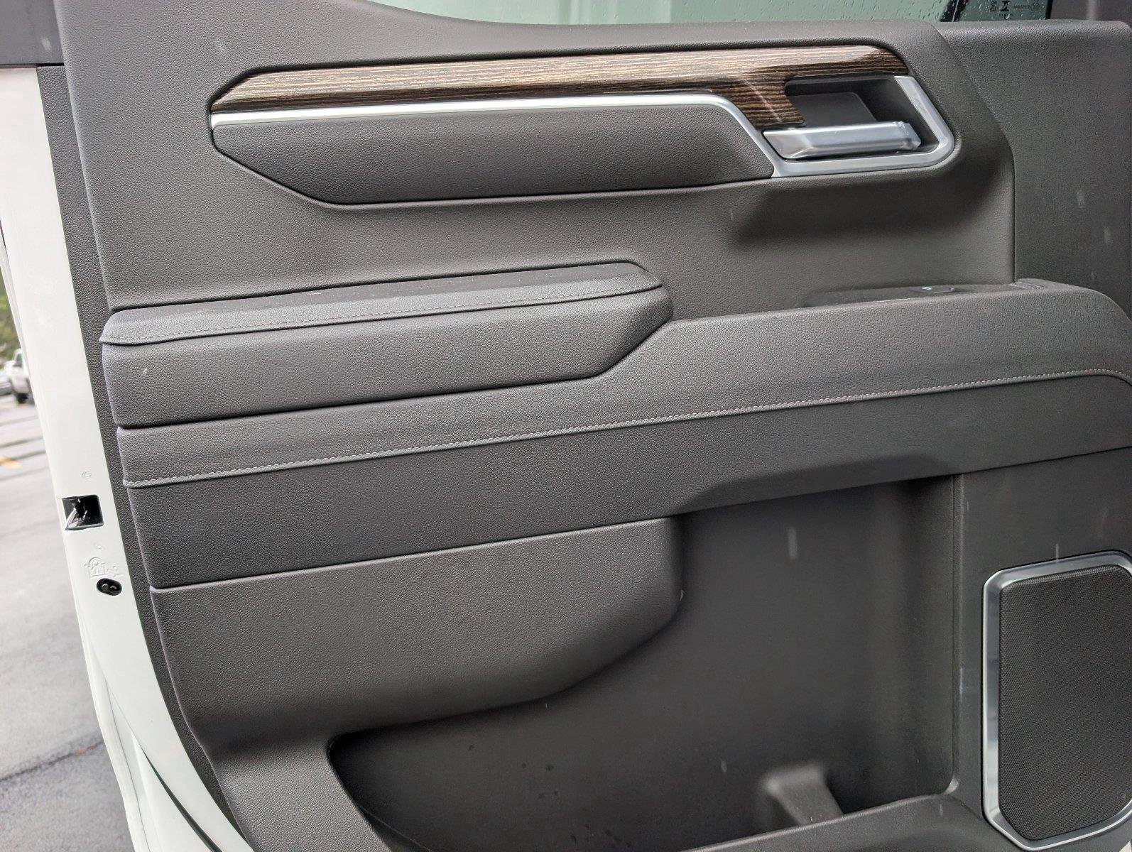 Used 2026 Summit White GMC Elevation image 36