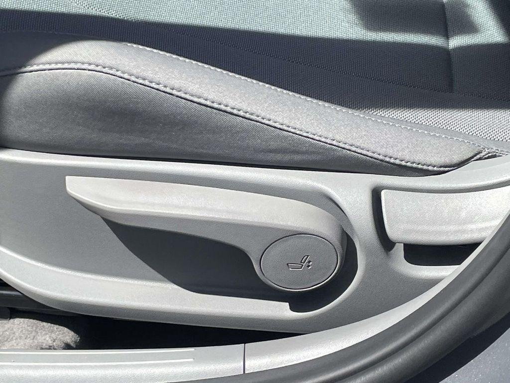 New 2026 Gray Hyundai SE image 16