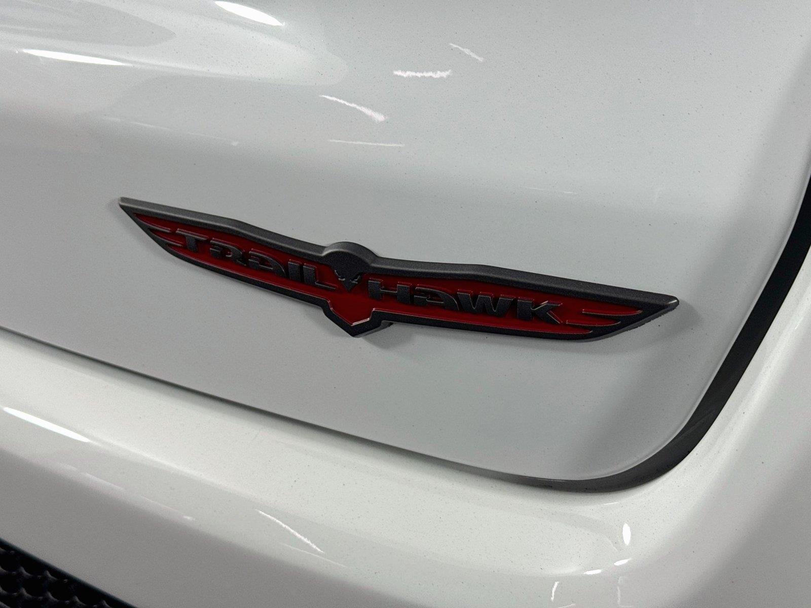 Used 2022 Bright White Clearcoat Jeep Trailhawk image 13