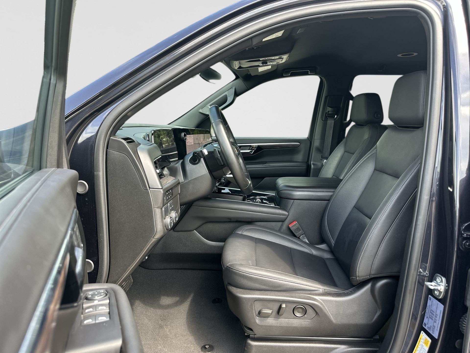 2025 Chevrolet Tahoe LT - Photo 19