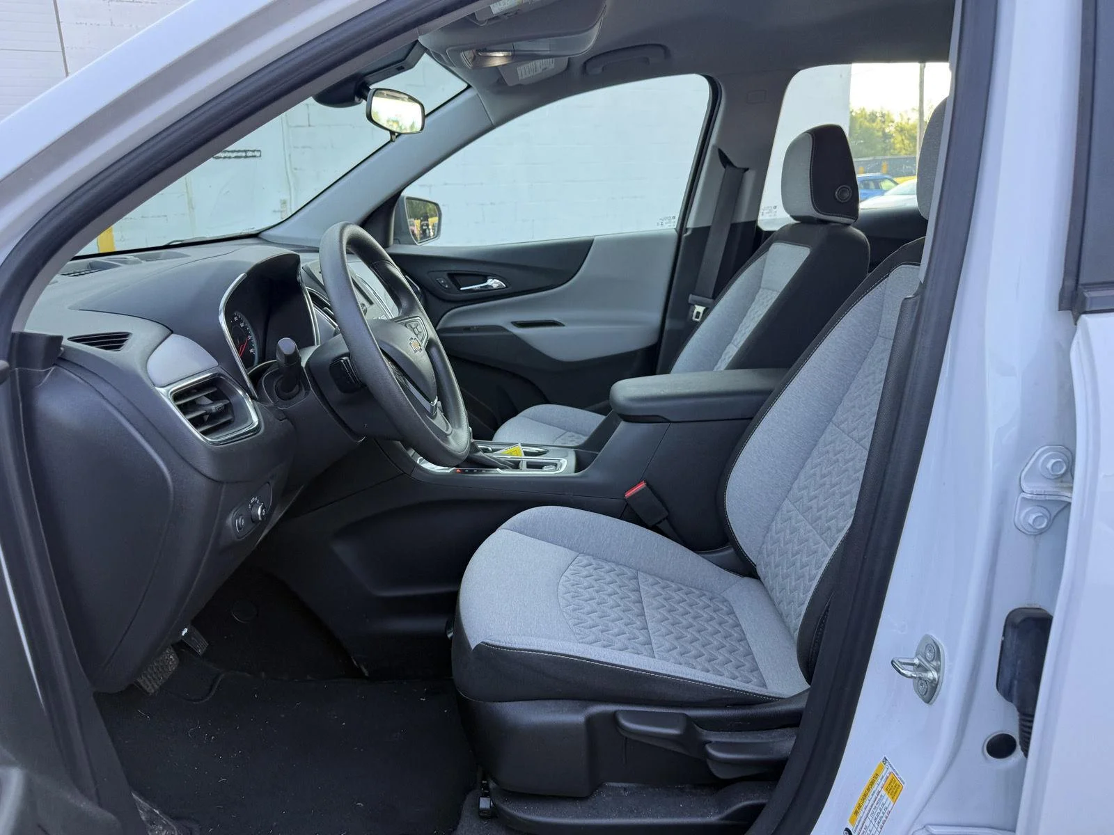 Used 2023 Summit White Chevrolet LS image 4