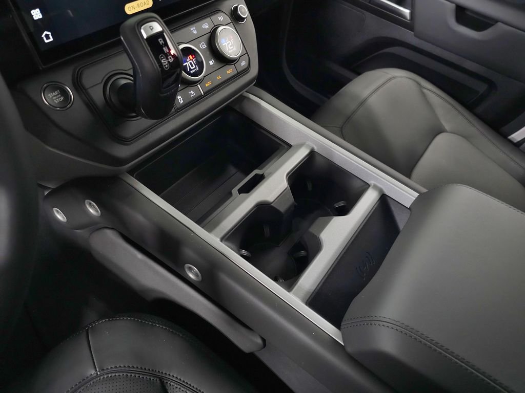 Used 2026 Gray Land Rover X image 31