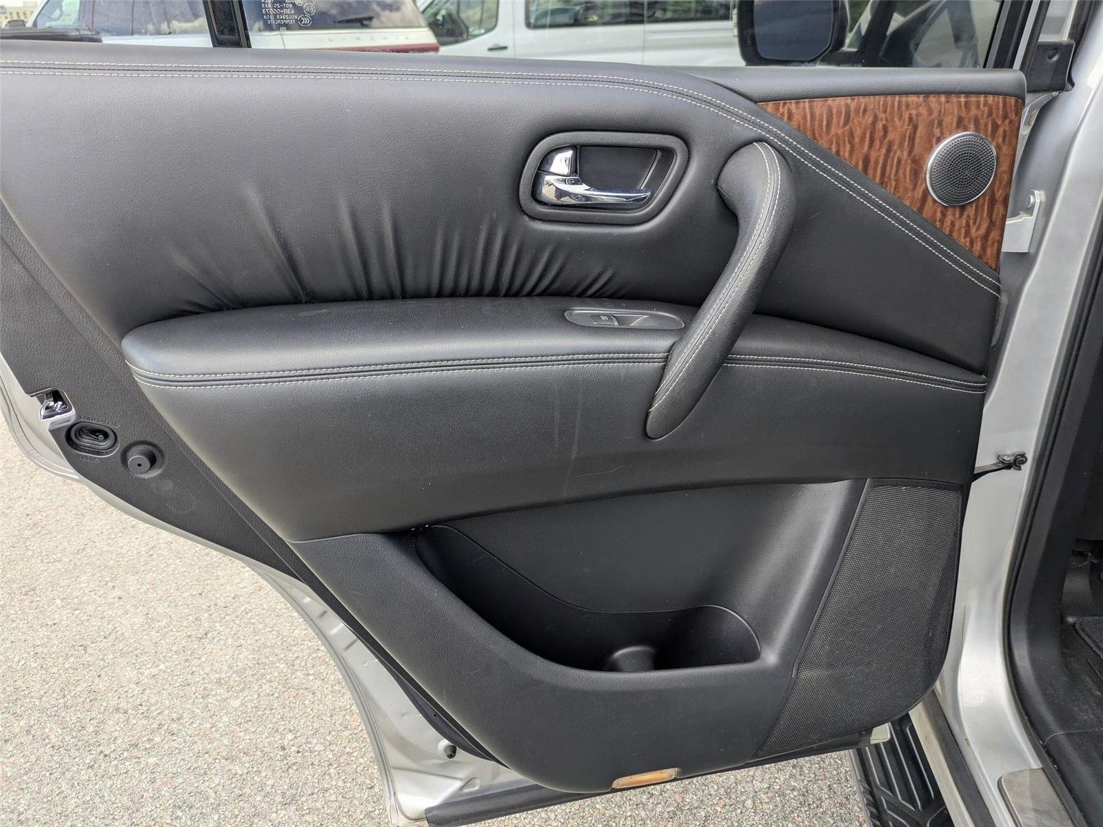 Used 2017 Brilliant Silver Nissan Platinum image 25