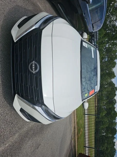Used 2023 White Nissan 2.5 SL image 9