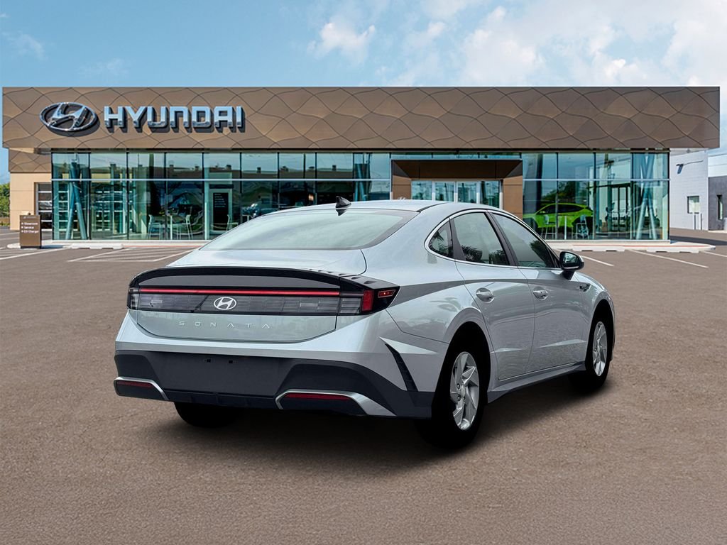 New 2026 Silver Hyundai SE image 7