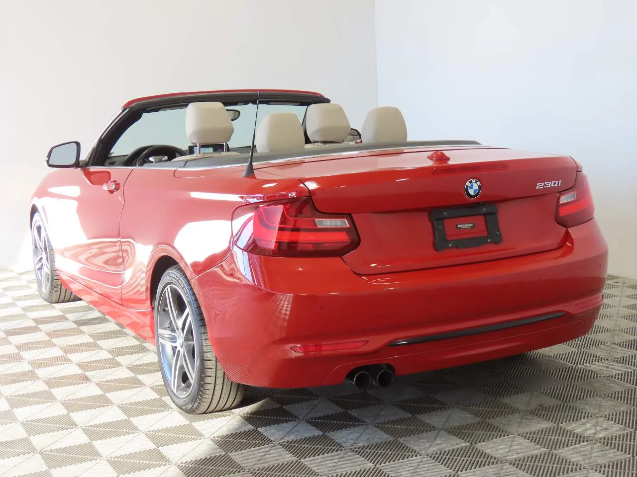 2017 BMW 2 Series 230i - Photo 6