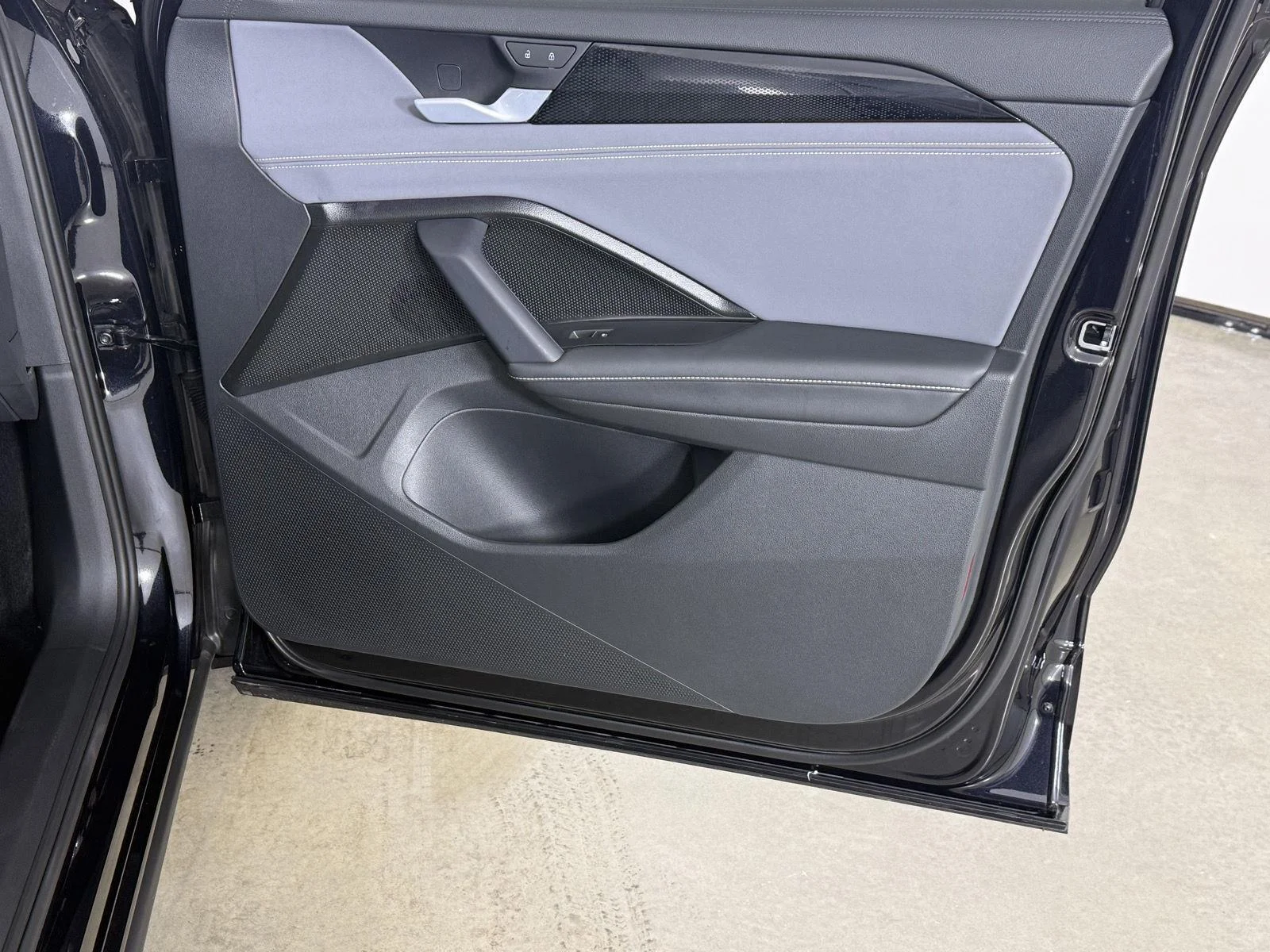 New 2026 BLACK VOLKSWAGEN  image 15