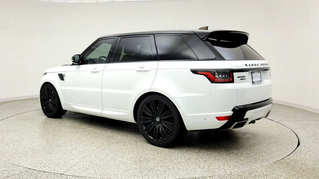 Used 2019 Fuji White Land Rover V8 Supercharged Dynamic w/ Drive Pro Pack & Meridian Audio image 7