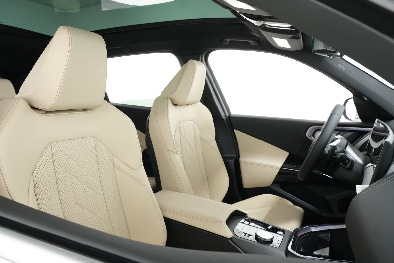 New 2026 Alpine White BMW 30 xDrive image 70