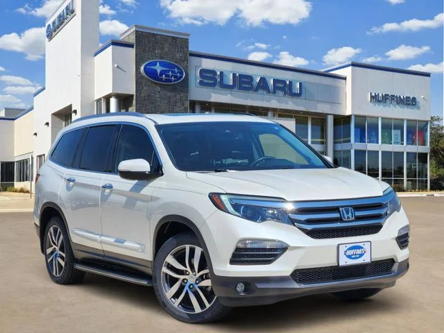 2017 Honda Pilot 4WD Elite's photo