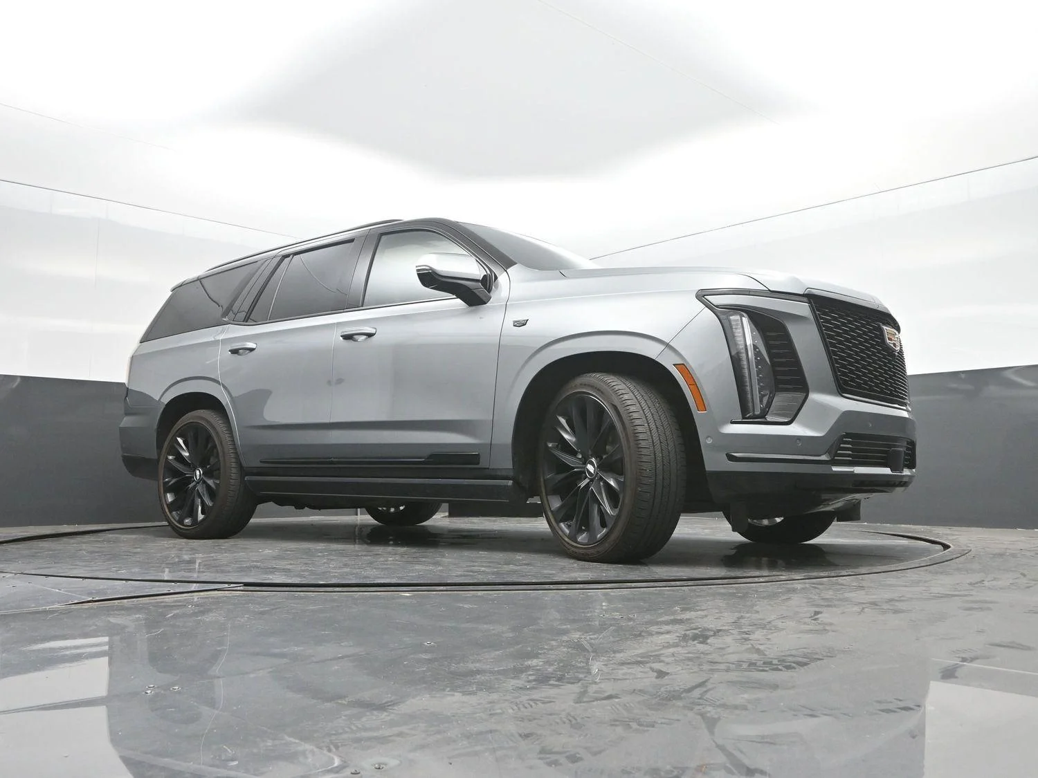 Used 2025 Argent Silver Metallic Cadillac 4WD Sport Platinum image 43