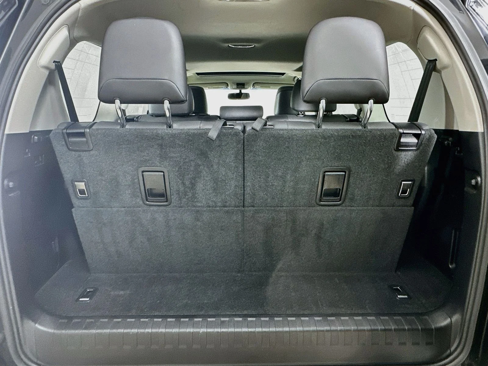 Used 2014 Black Lexus  image 40