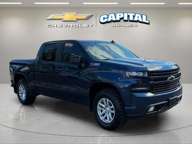 Used 2020 NORTHSKY BLUE METALLIC Chevrolet RST image 7