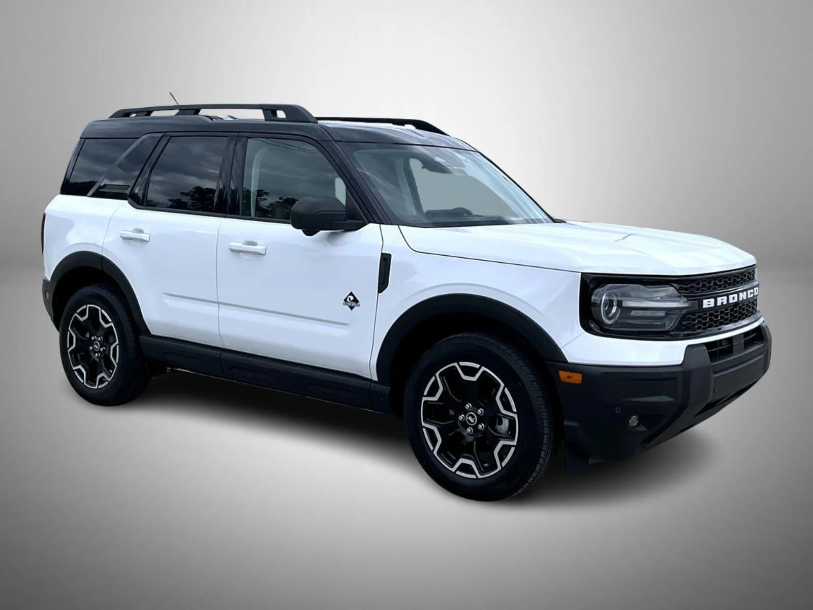 Used 2025 White Ford Outer Banks image 3