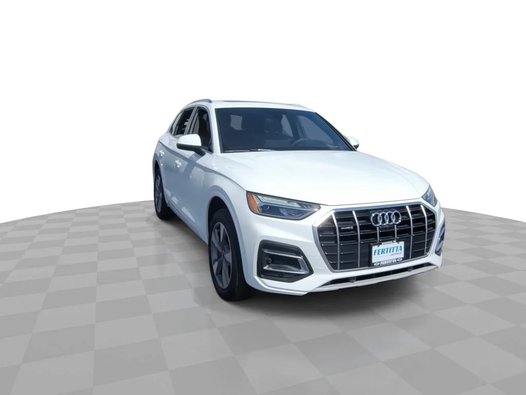 Used 2024 White Audi Premium Plus 40 TFSI quattro S tronic image 2