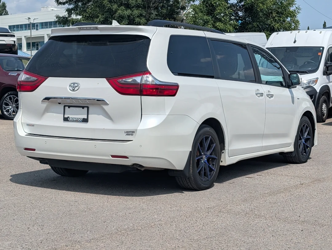 Used 2020 White Toyota XLE - - AWD - 3.5L V6 - Adaptive Cruise Control - Forward Collision Warning & More! image 8