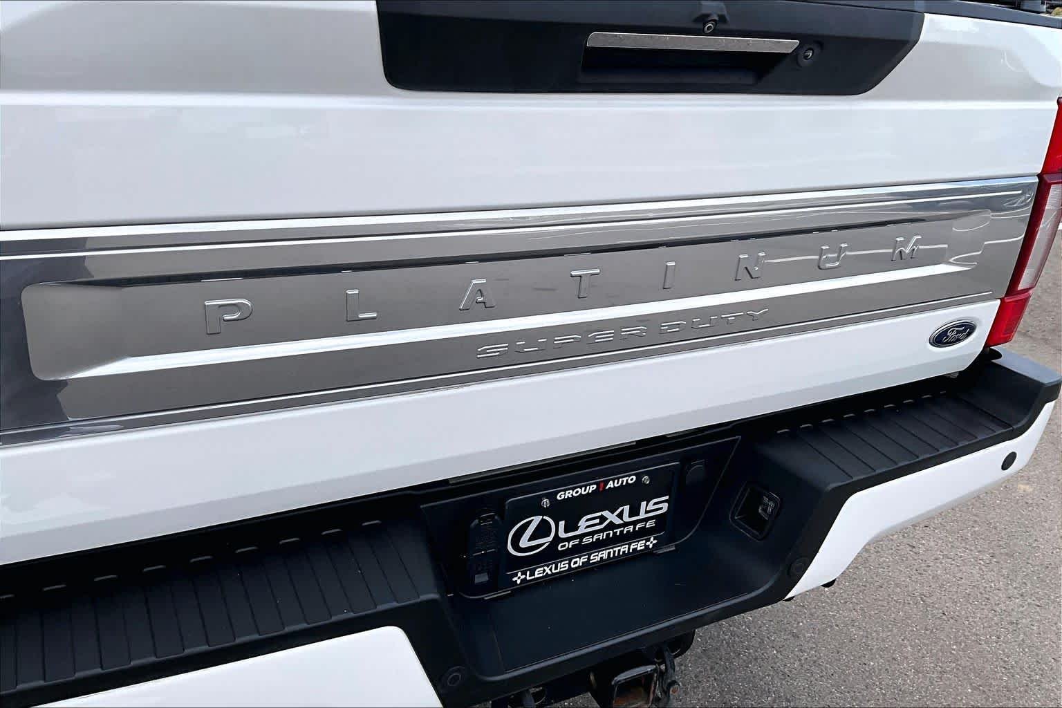 Used 2020 Star White Metallic Tri-Coat Ford Platinum image 31