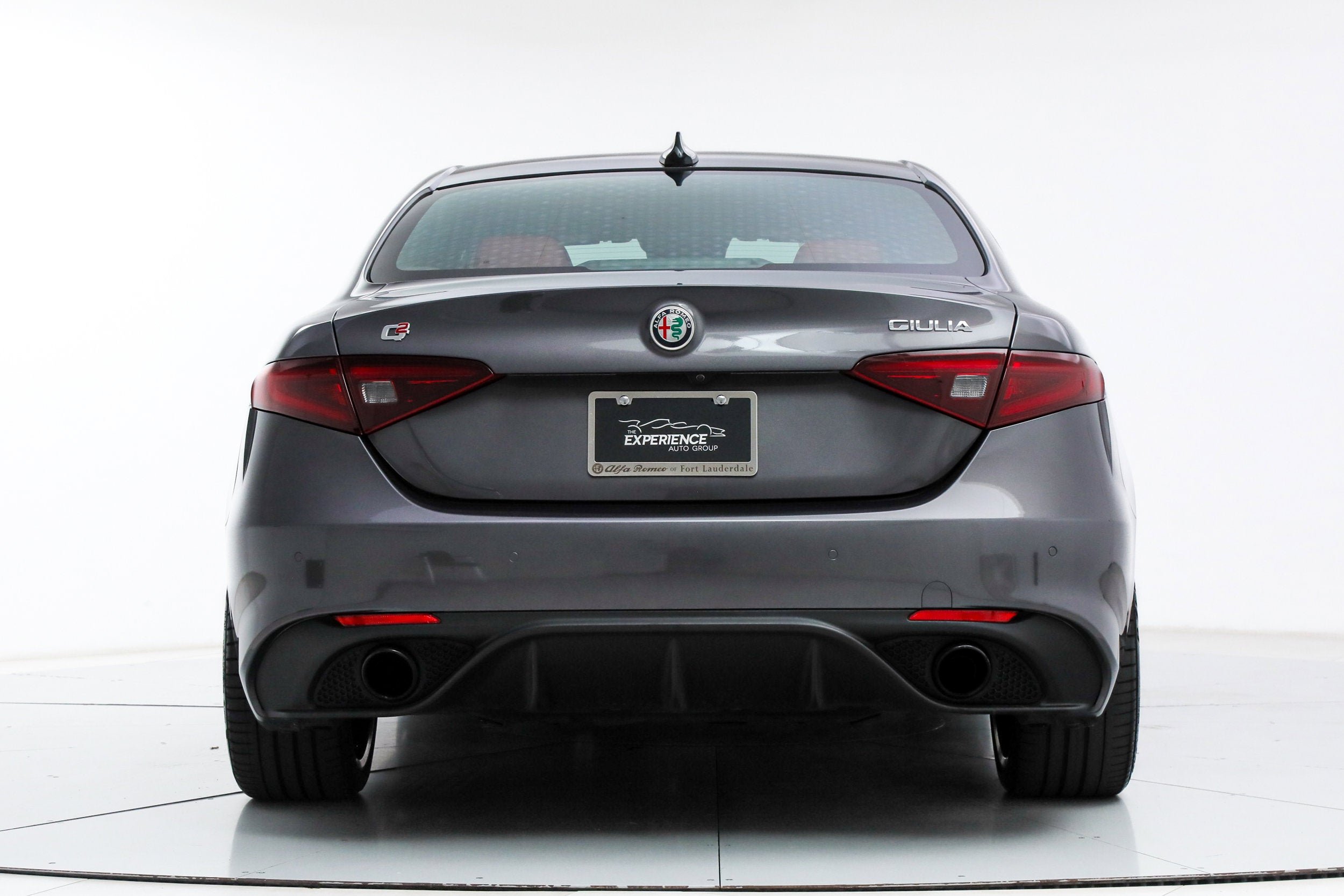 Used 2023 Gray Alfa Romeo Veloce image 4