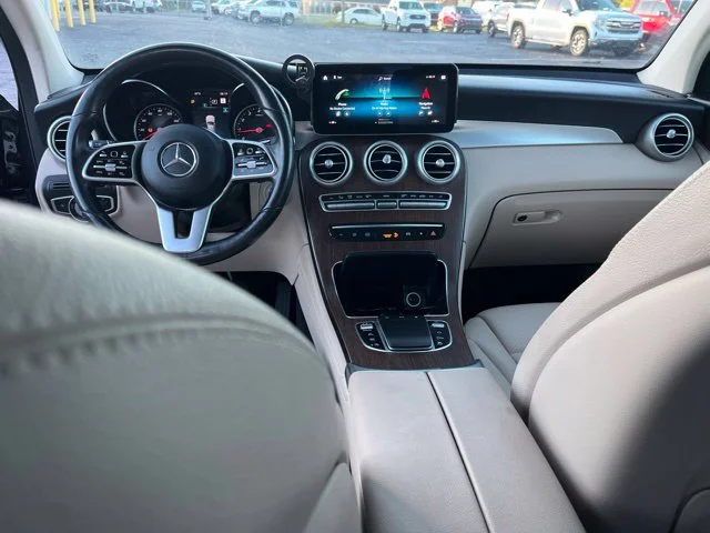 Used 2021 Blue Mercedes-Benz GLC 300 image 18