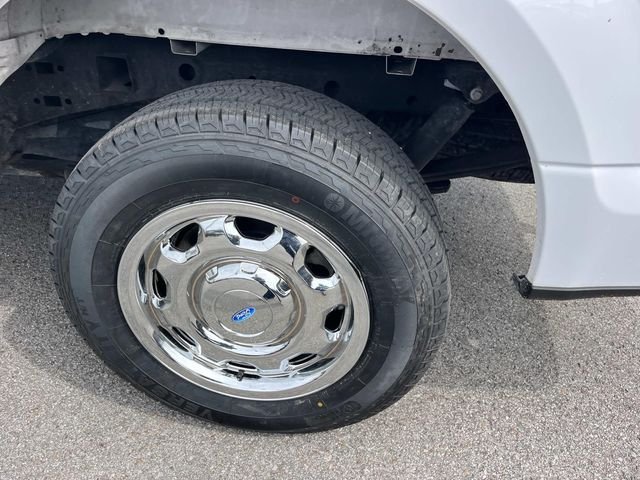 Used 2019 White Ford XL image 11