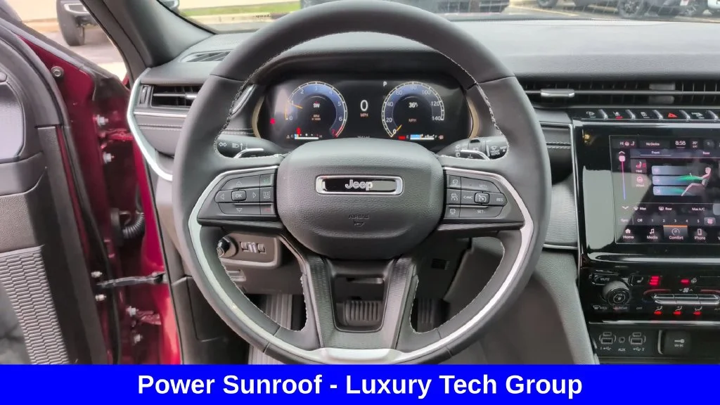 Used 2025 Red Jeep Laredo image 15