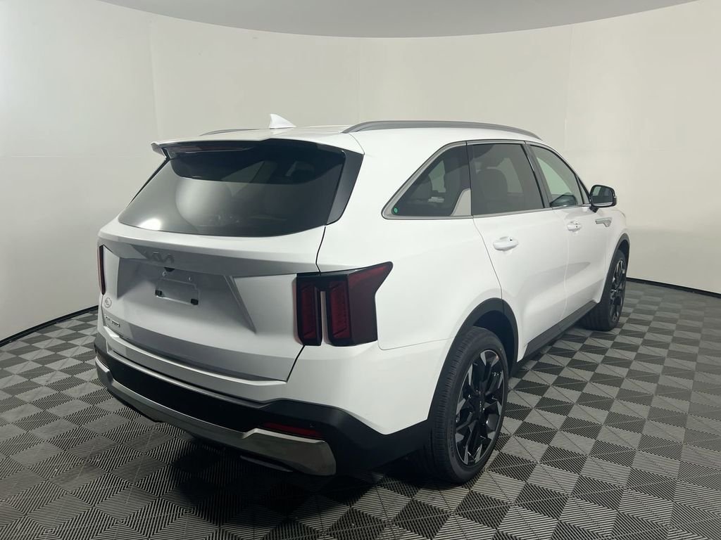 New 2026 Glacial White Pearl Kia EX image 3