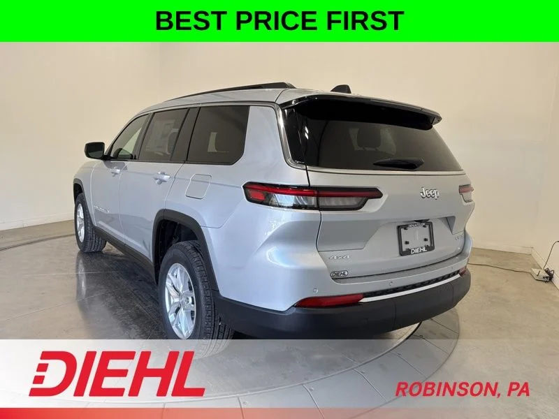New 2026 Silver Zynith Exterior Paint Jeep Laredo image 5